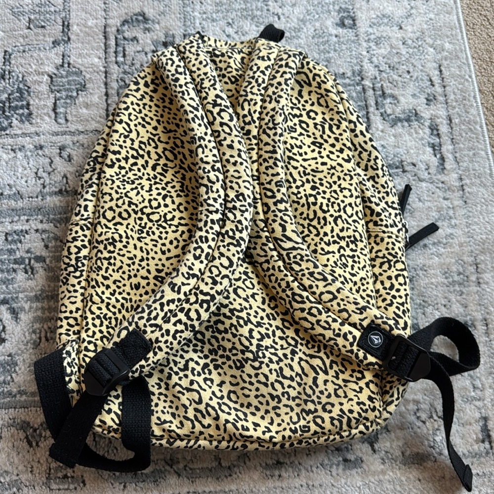 Volcom Backpack - Picture 2 of 3